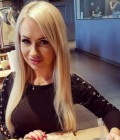 Rencontre Femme : Sasha, 32 ans à Ukraine  Roskochnoe